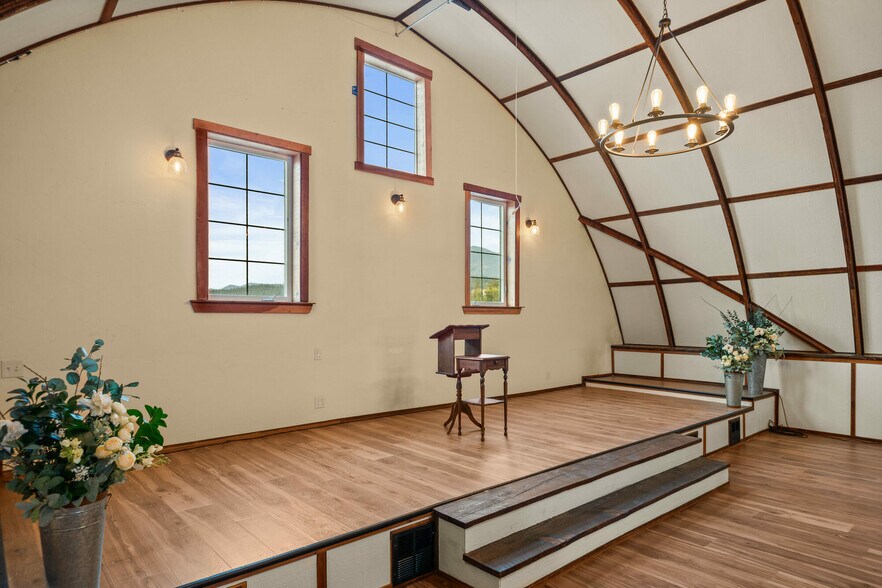 More Photos Of 510 E Main Ave, Chewelah Lodge Meeting Hall For Sale