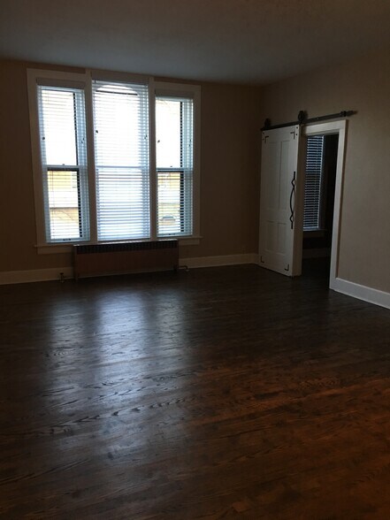 More Photos Of 541-549 Pine St, Burlington Storefront Retail Residential For Sale