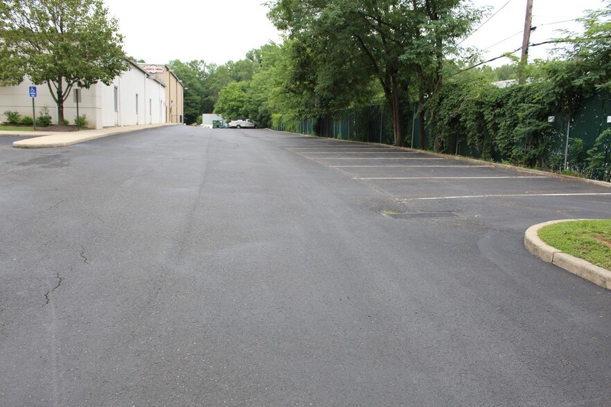 More Photos Of 2850 Brunswick Pike, Lawrenceville Medical For Lease