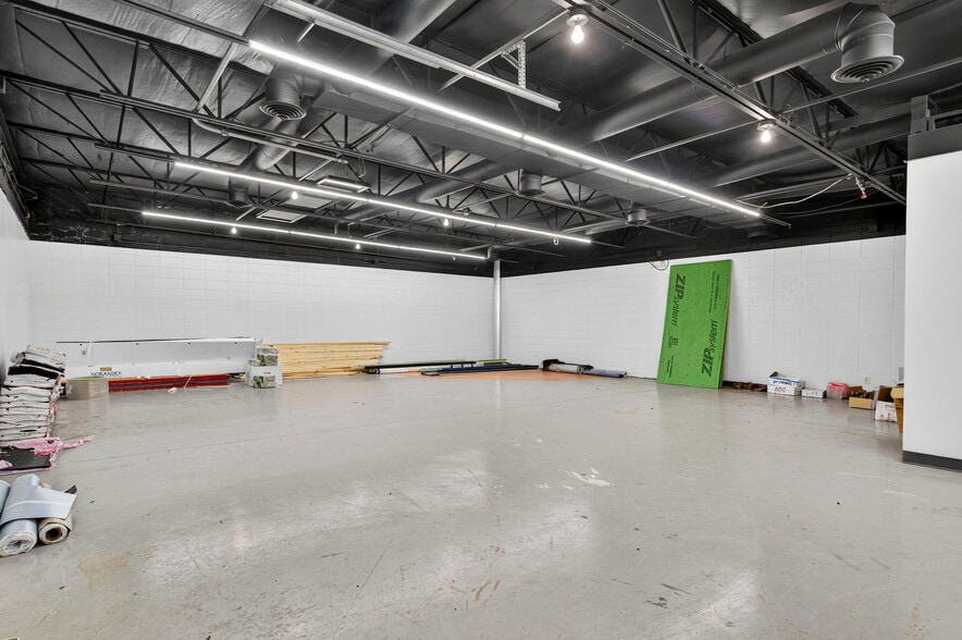 More Photos Of 5601 S Campbell Ave, Springfield General Retail For Sale