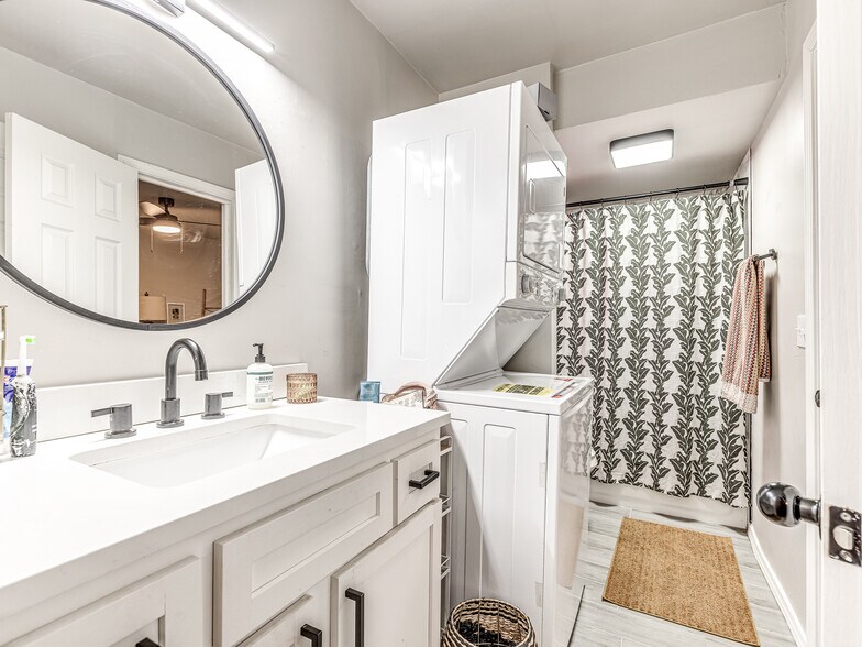 More Photos Of 735 NW 30th St, Oklahoma City Apartments For Sale