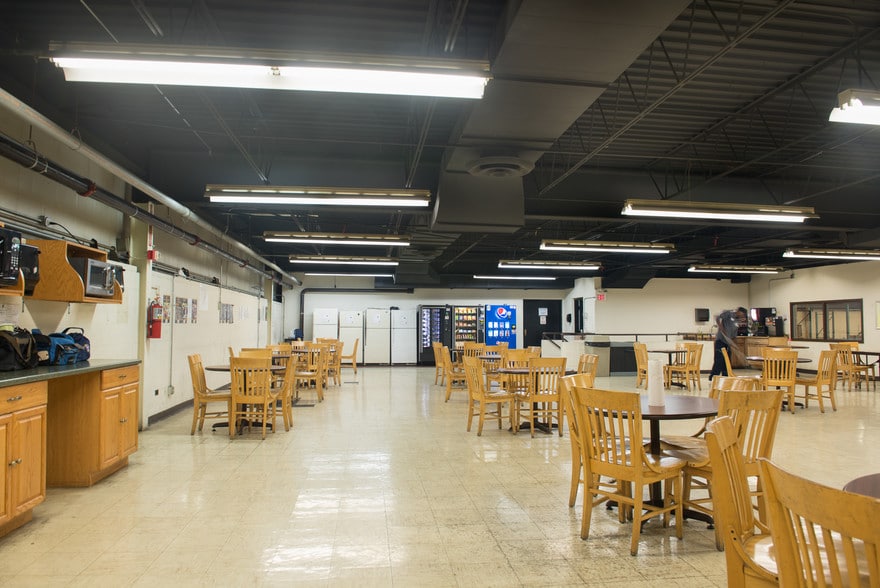 More Photos Of 5858 W 73rd St, Bedford Park Manufacturing For Sale