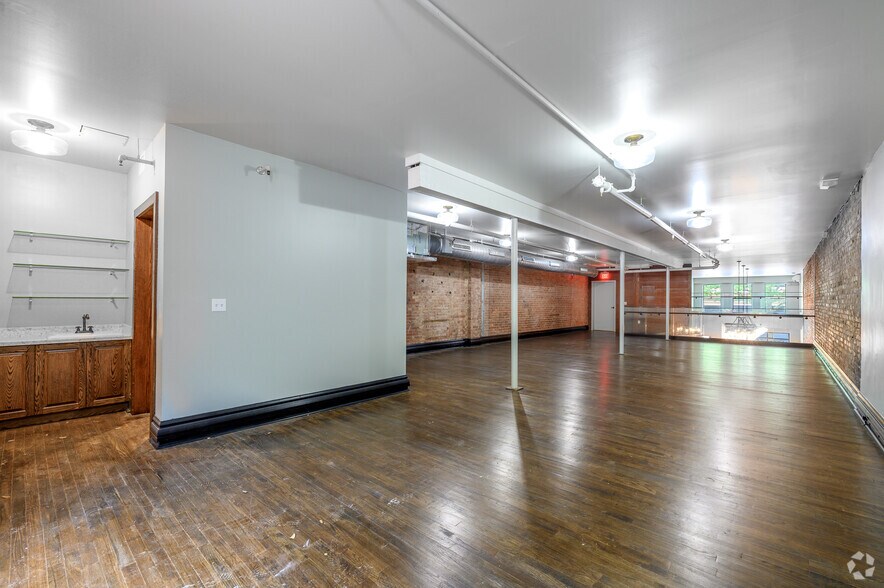 More Photos Of 907 Houston St, Fort Worth Loft Creative Space For Sale