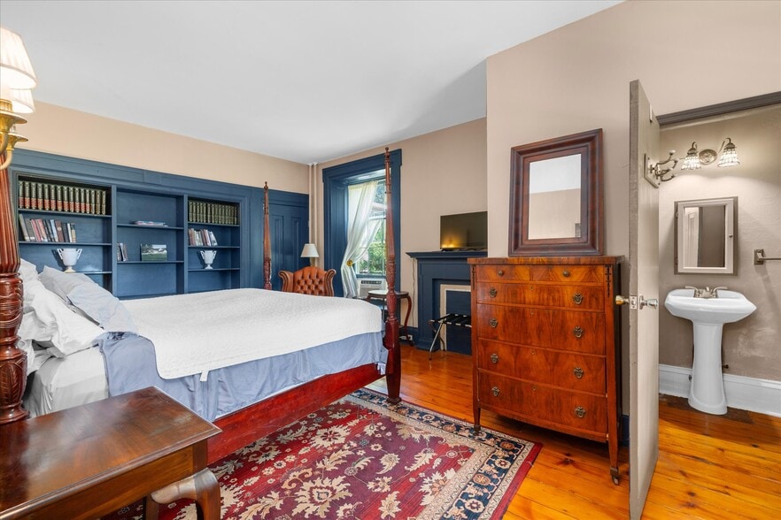 More Photos Of 5358 York Rd, Doylestown Hospitality For Sale