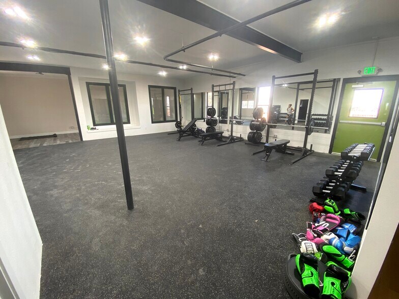 More Photos Of 3803 Niagara St, Denver Freestanding For Lease