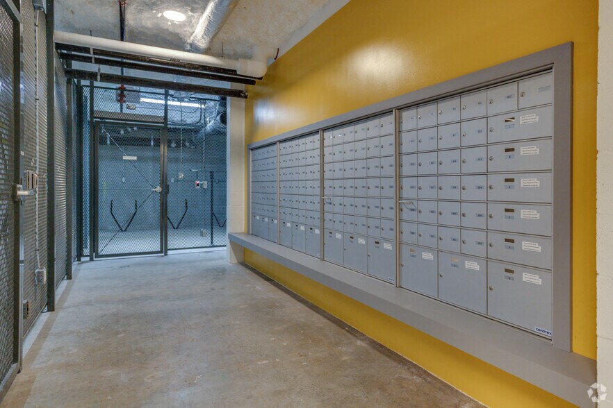 More Photos Of 1888 Scotia St, Vancouver Apartments For Lease