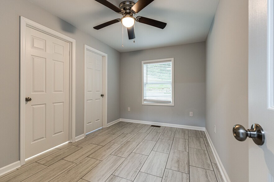 More Photos Of 501 Cedarmont Dr, Antioch Apartments For Sale