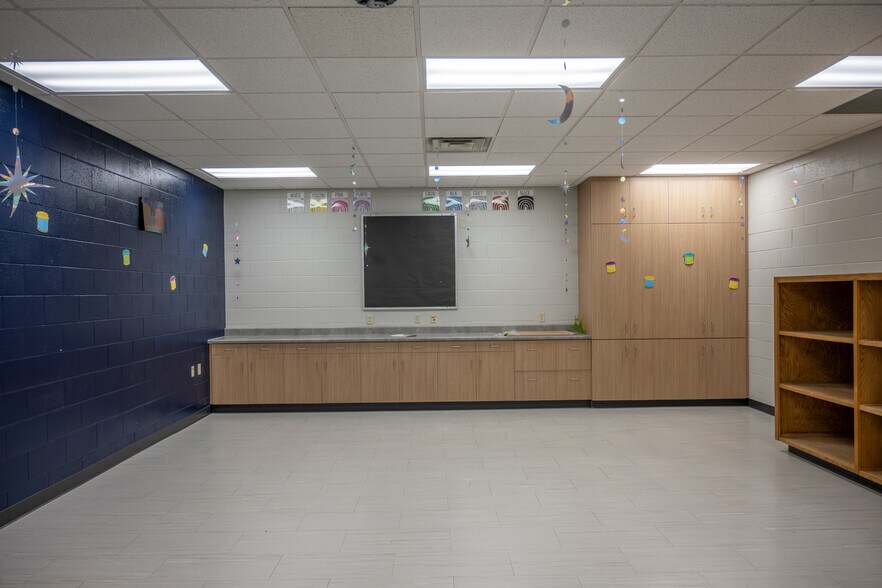 More Photos Of 201 Hoehn dr, Lyndon Station Specialty For Sale