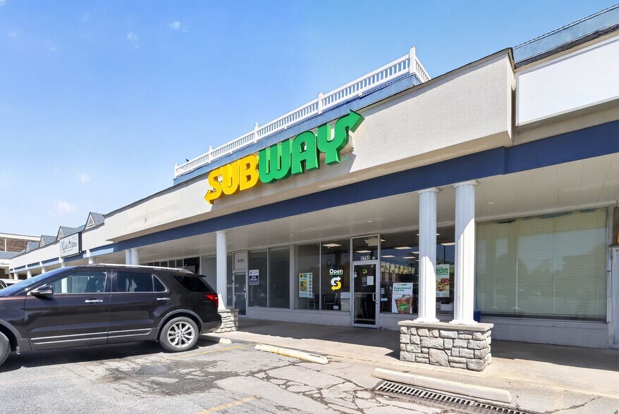 More Photos Of 5701-5777 Godfrey Rd, Godfrey Storefront For Sale