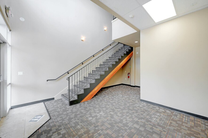 More Photos Of 333 US HWY 290 E, Dripping Springs Unknown For Lease