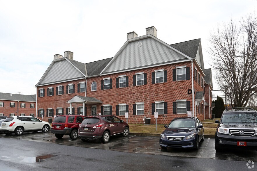 More Photos Of 555 Second Ave, Collegeville Medical For Sale