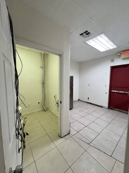 More Photos Of 4300-4370 N Federal Hwy, Fort Lauderdale Unknown For Lease