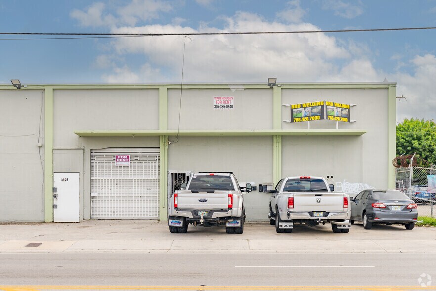 More Photos Of 3825-3945 NW 32nd Ave, Miami Warehouse For Lease