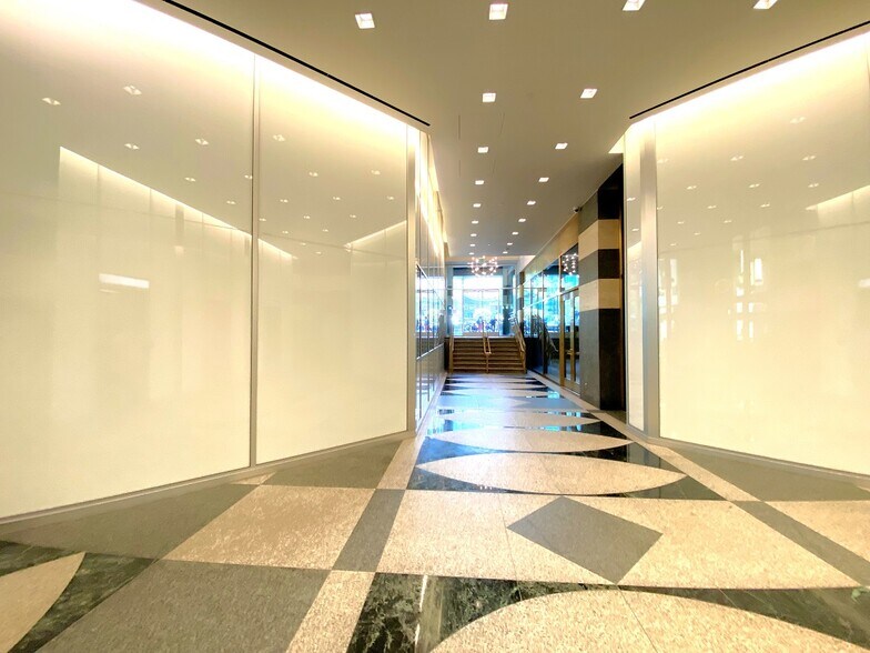 More Photos Of 660 S Figueroa St, Los Angeles Office For Sale