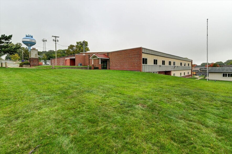 More Photos Of 520 E Holum St, Deforest Schools For Sale