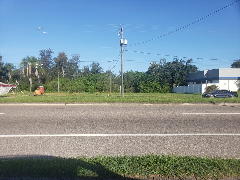 More Photos Of 610 N US Highway 41, Ruskin Land For Sale