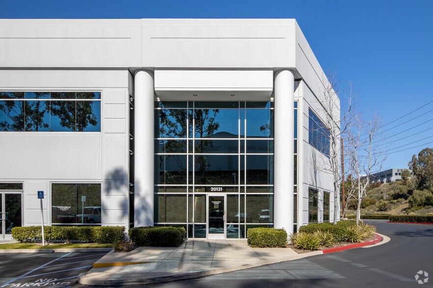 More Photos Of 20131 Ellipse, Foothill Ranch Manufacturing For Lease