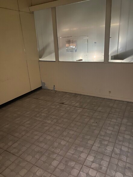 More Photos Of 100 S Euclid Ave, Ontario Storefront For Lease