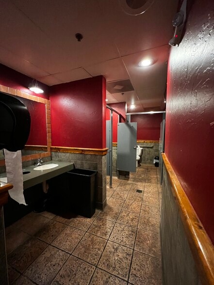 More Photos Of 2310 Sanders Rd, Conway Restaurant For Lease