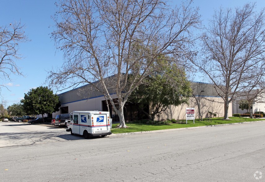 More Photos Of 4057-4073 Calle Tesoro, Camarillo Warehouse For Lease