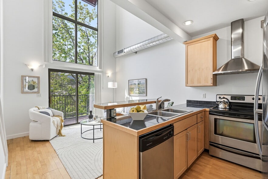 More Photos Of 4645 N Broadway St, Boulder Storefront Retail Residential For Sale