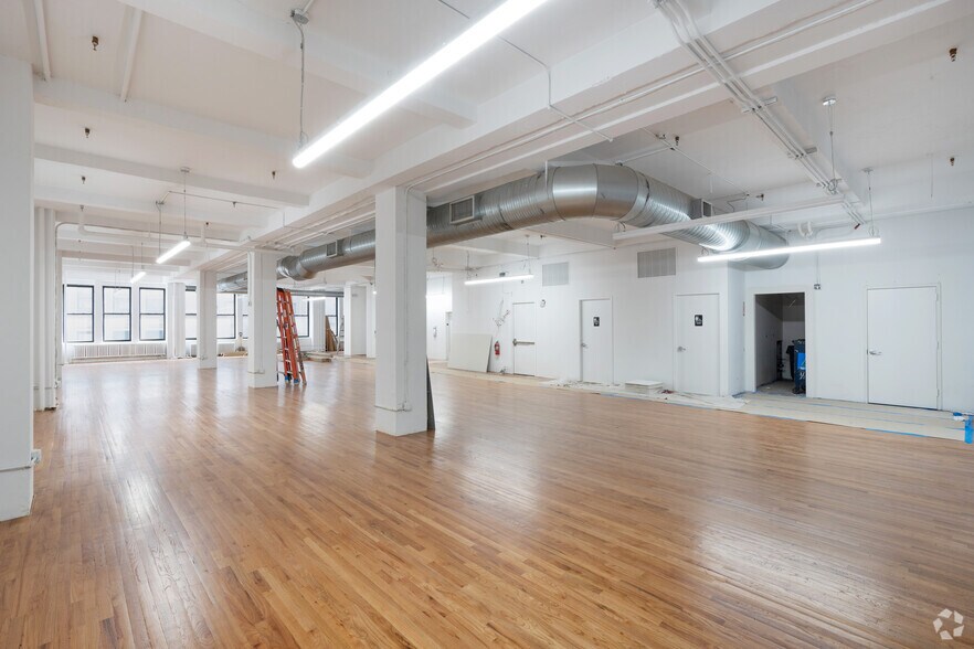 More Photos Of 10 E 38th St, New York Loft Creative Space For Lease