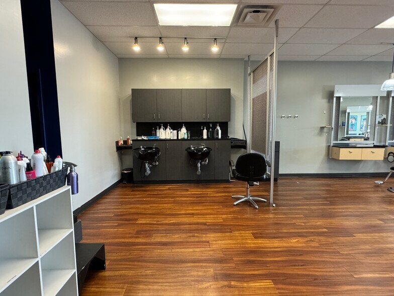 More Photos Of 720 15th St E, Tuscaloosa Storefront Retail Office For Lease
