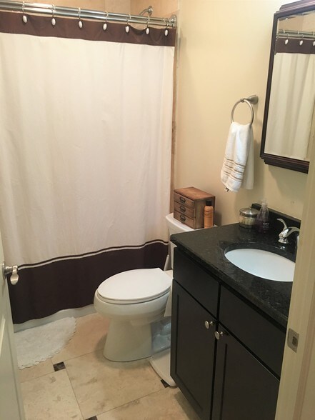 More Photos Of 1640-1642 W Fargo Ave, Chicago Apartments For Sale