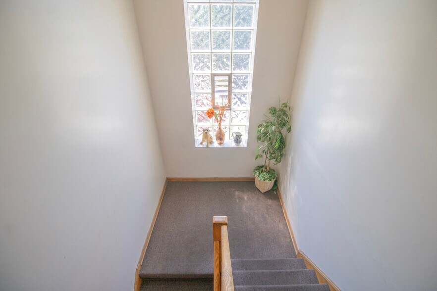 More Photos Of 4936 Greenwood St, Skokie Apartments For Sale