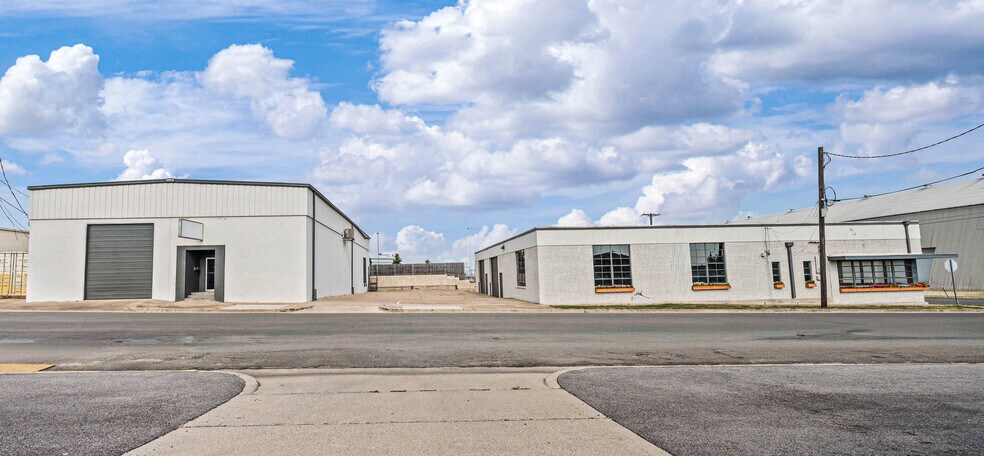 More Photos Of 4520 Fort Ave, Waco Warehouse For Sale