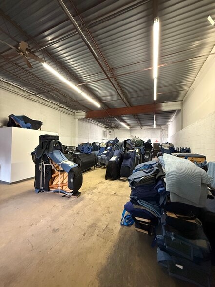 More Photos Of 77 W Baltimore Pike, Media Flex For Lease