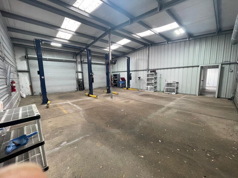 Primary Photo Of 3225 FM 1960 Rd, Houston Industrial For Lease