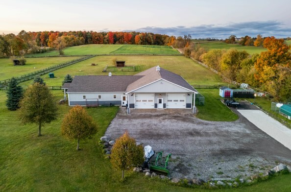 Primary Photo Of 21-708497 Dufferin County Rd, Mulmur Horse Stables For Sale