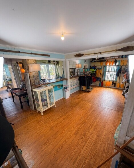 More Photos Of 1102 US Highway 80, Tybee Island Storefront Retail Office For Sale