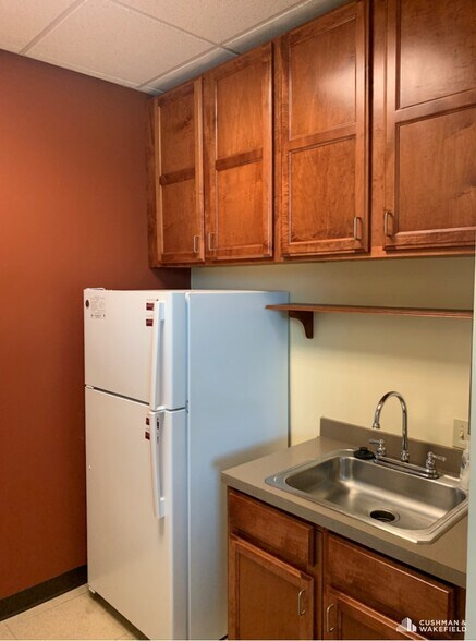 More Photos Of 1605 Foxtrail Dr, Loveland Office For Sale