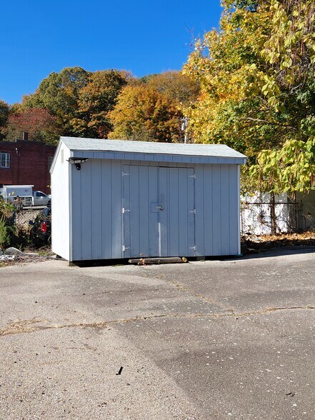 More Photos Of 184 N Main St, Norwich Restaurant For Sale