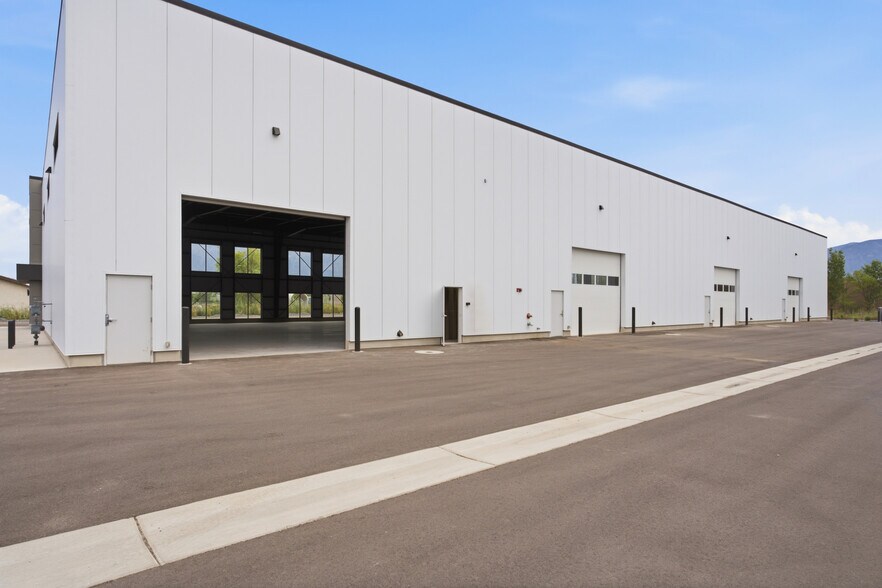 More Photos Of 1242 N 2000 W, Farr West Light Manufacturing For Sale