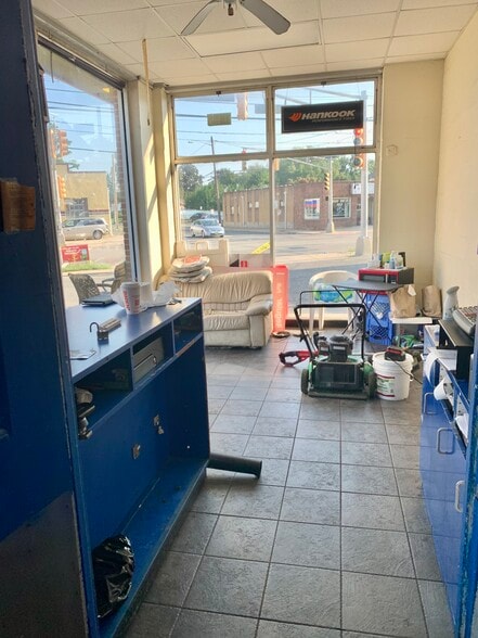 More Photos Of 1808 Woodbridge Ave, Edison Service Station For Lease