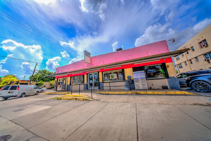 More Photos Of 1910 SW 1st St, Miami Supermarket For Sale