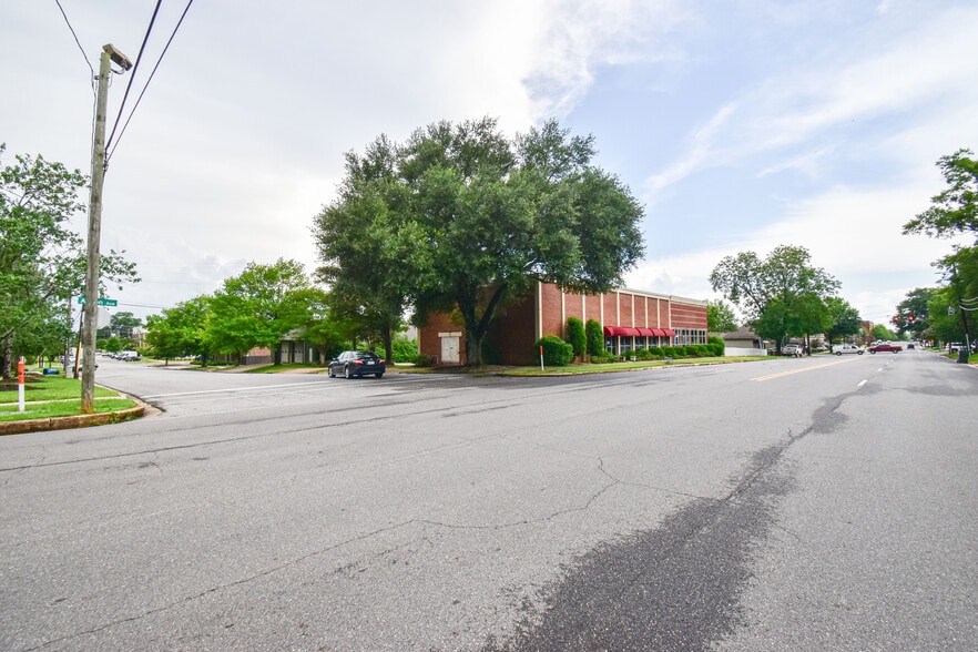 More Photos Of , Tuscaloosa Unknown For Sale