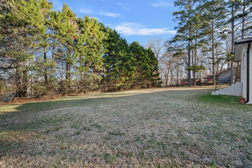 More Photos Of 247 Unionville Indian Trail Rd W, Indian Trail Office Residential For Sale