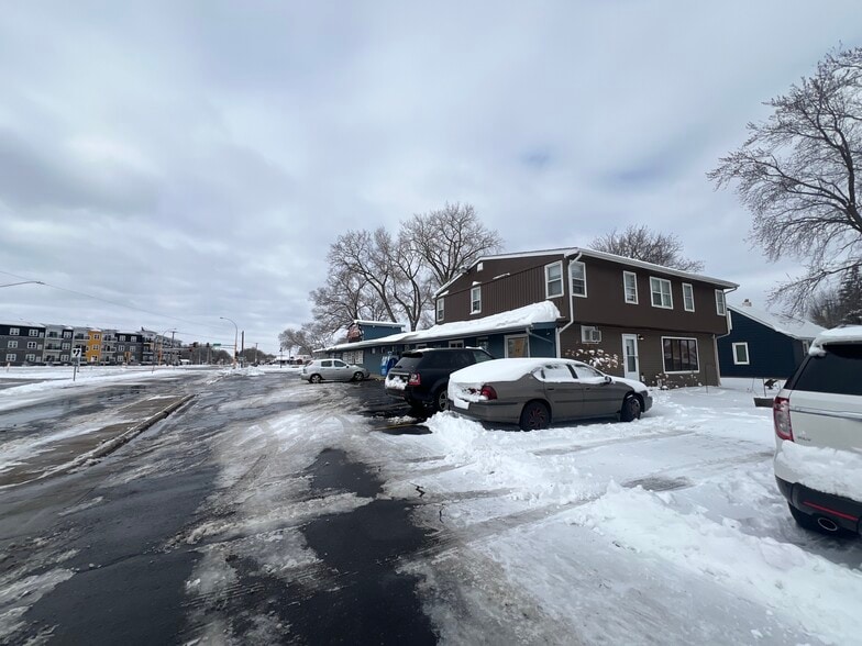 More Photos Of 2345 County Road H2, Mounds View Freestanding For Sale