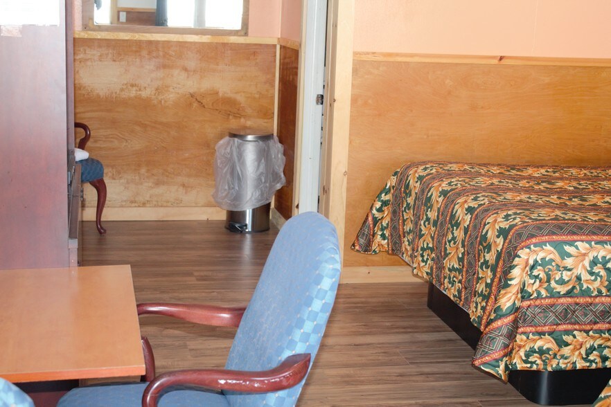 More Photos Of 11899 State Route 4, Whitehall Hotel For Sale