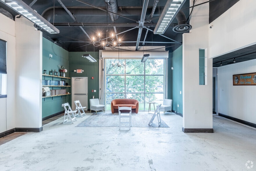 More Photos Of 101 SE 2nd Ave, Delray Beach Restaurant For Lease