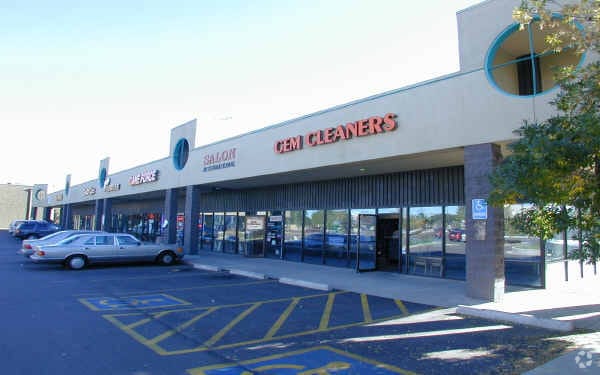 Primary Photo Of 2250-2284 S Chambers Rd, Aurora Storefront For Lease