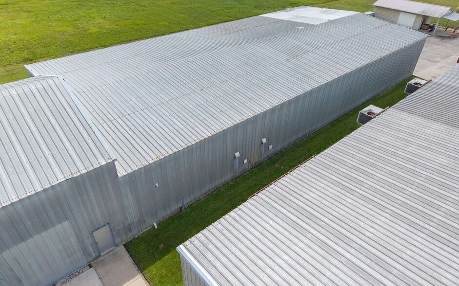 More Photos Of 16936 County Road 252, Mc Alpin Warehouse For Sale