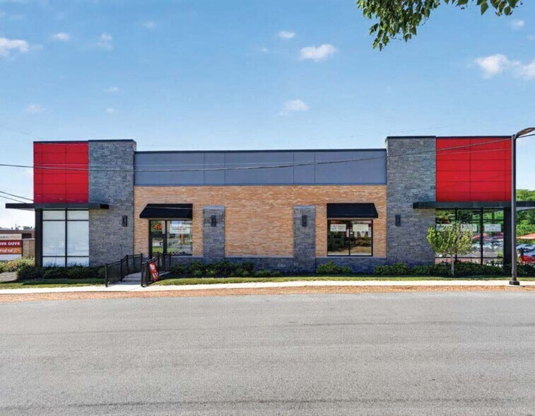 More Photos Of 5001 S 76th St, Greenfield Freestanding For Sale