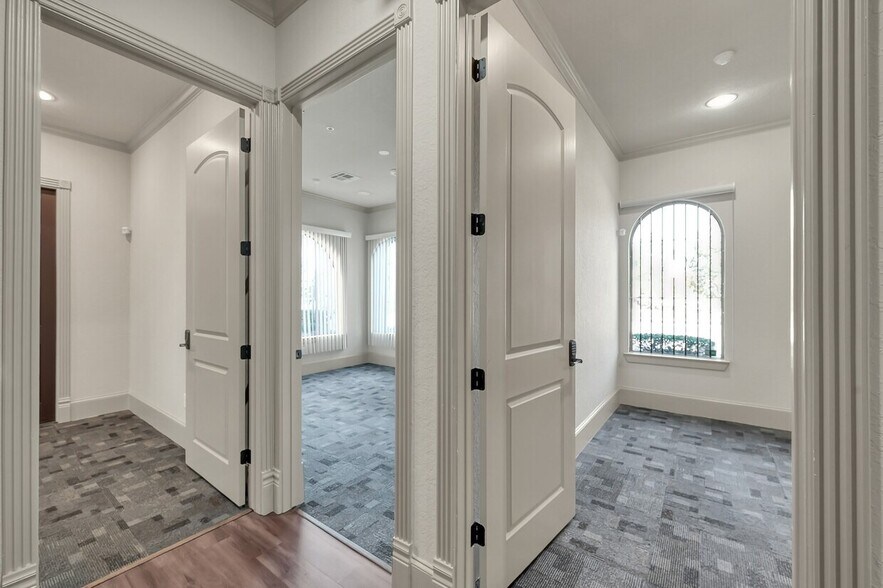 More Photos Of 250 Ed English Rd, Shenandoah Medical For Sale