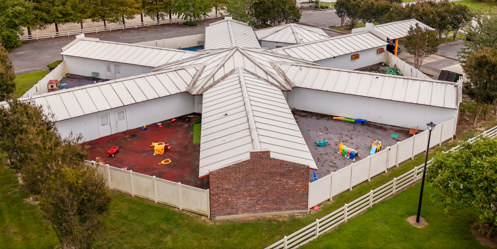 Primary Photo Of 17273 Highway 44, Prairieville Daycare Center For Sale