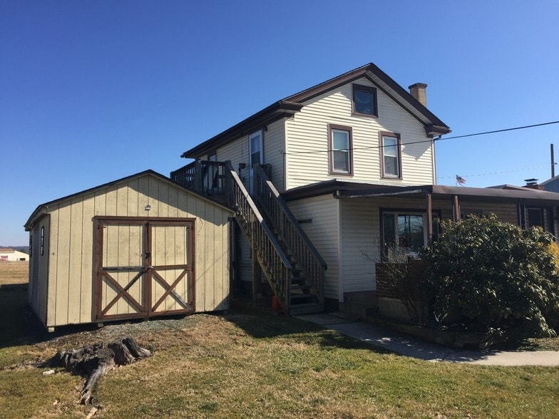 More Photos Of 1499 E Philadelphia Ave, Gilbertsville Storefront Retail Residential For Sale